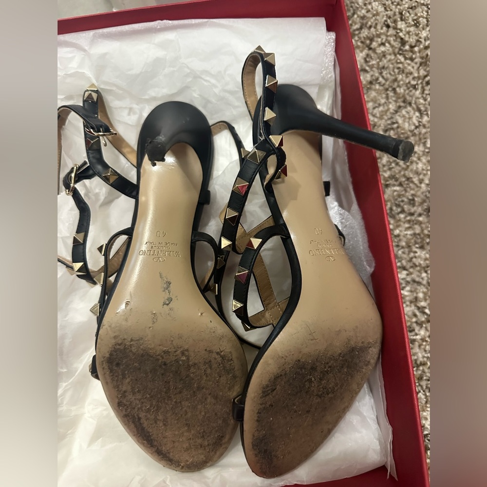 Valentino heels 40